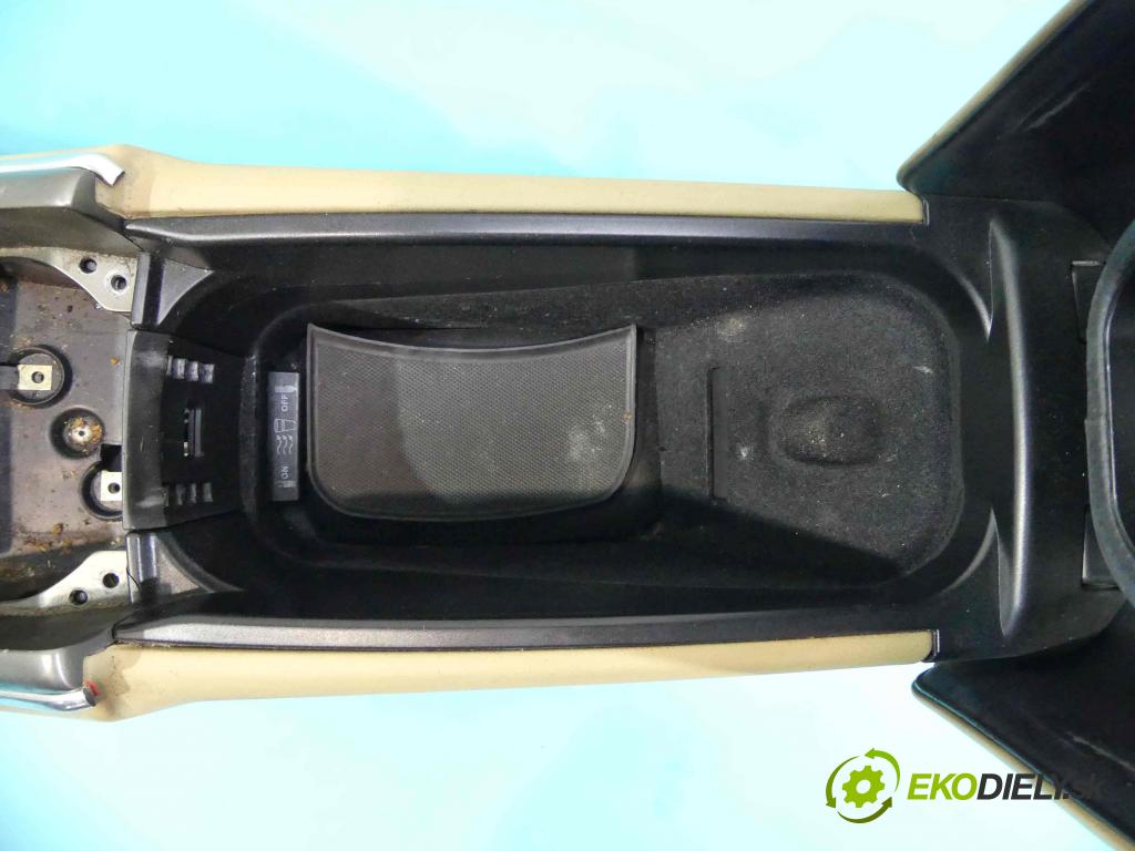 Lancia Thesis 2.4 170 HP automatic 125 kW 2446 cm3 4- operadlo  (Lakťové opierky)