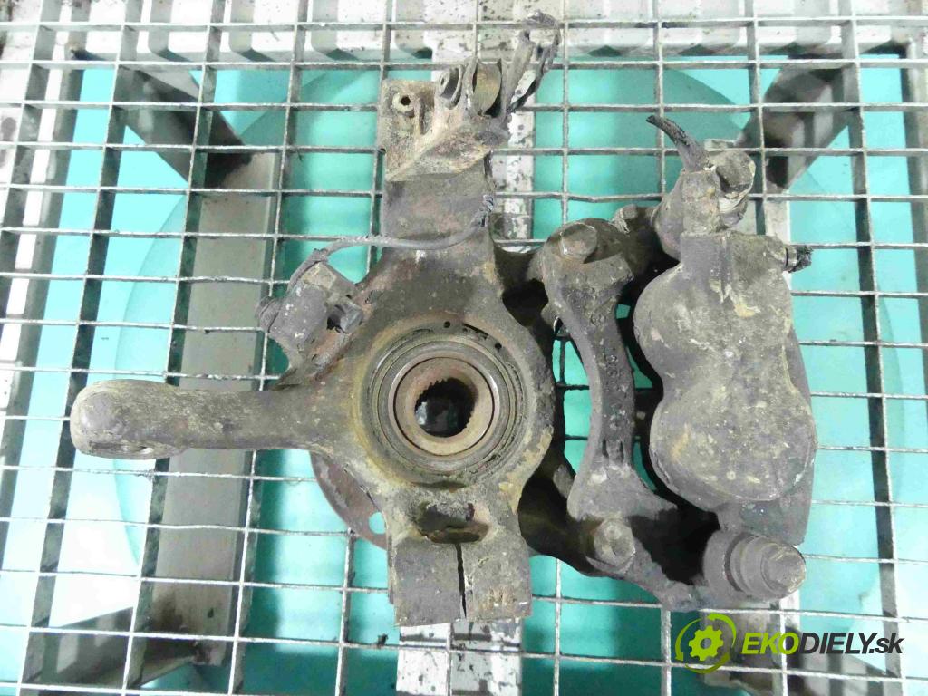 Opel Movano II 2003-2010 2.5 dci 114 HP manual 84 kW 2463 cm3 5- náboj ľavé  (Náboje)