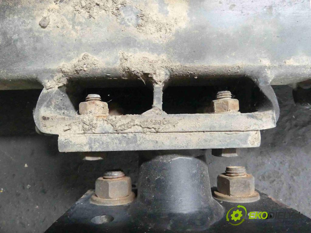 Opel Movano II 2003-2010 2.5 dci 114 hp manual 84 kW 2463 cm3 5- oko tažné