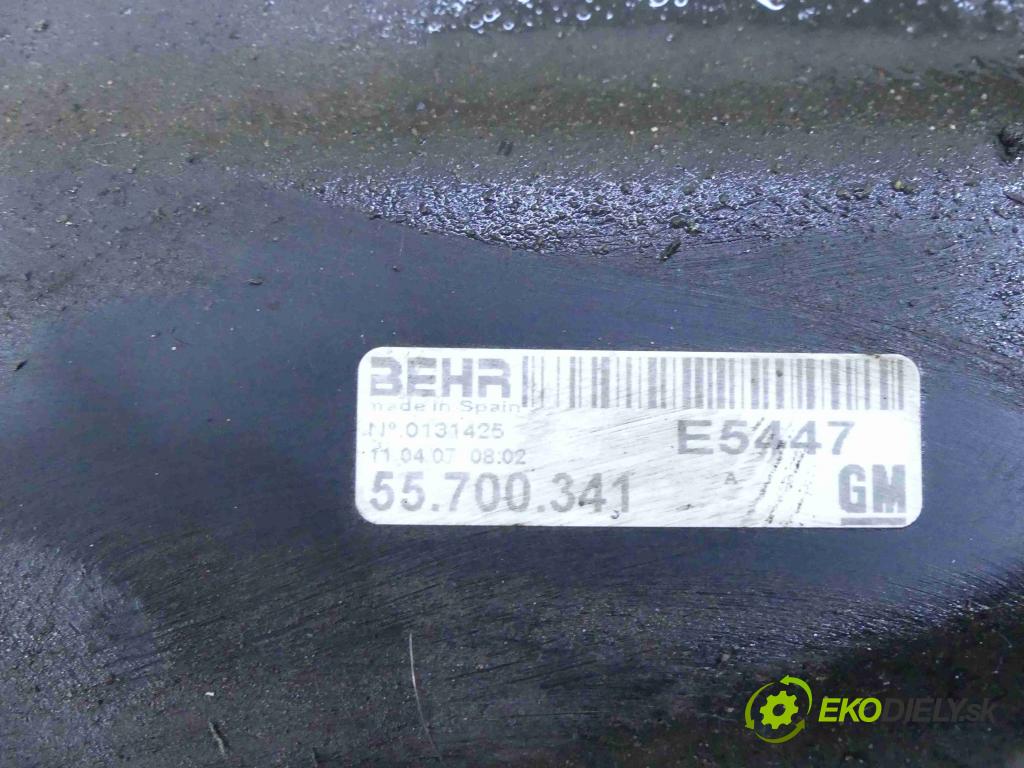 Opel Corsa D 2006-2014 1.2 16v 80 HP manual 59 kW 1229 cm3 3- Ventilátor chladiča 55702186
