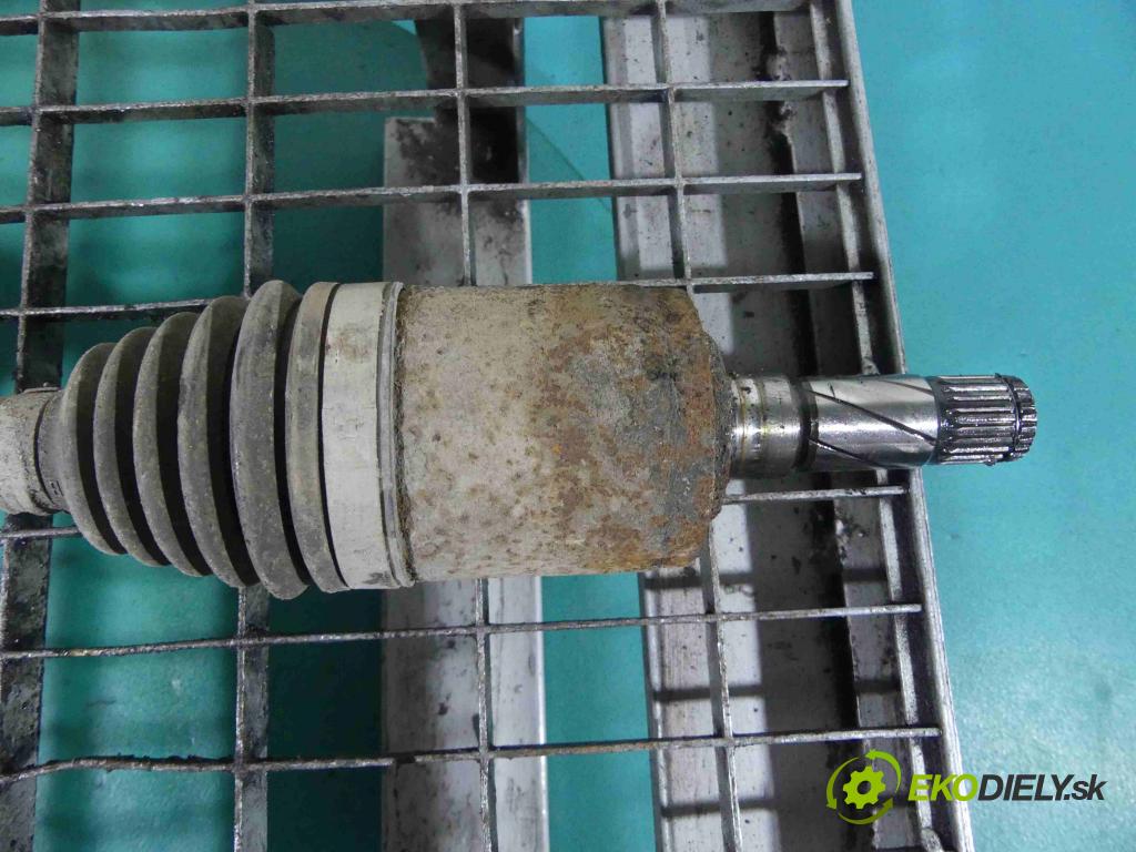 Volvo V60 I 2010-2018 2.4 D5 181KM automatic 133 kW 2400 cm3 5- poloos ľavé T140320 (Poloosy)