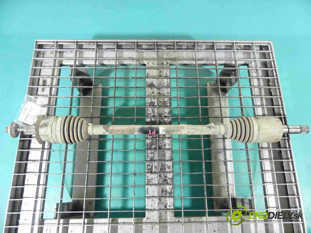 Volvo V60 I 2010-2018 2.4 D5 181KM automatic 133 kW 2400 cm3 5- poloos pravé VEBJ82MBE223 (Poloosy)