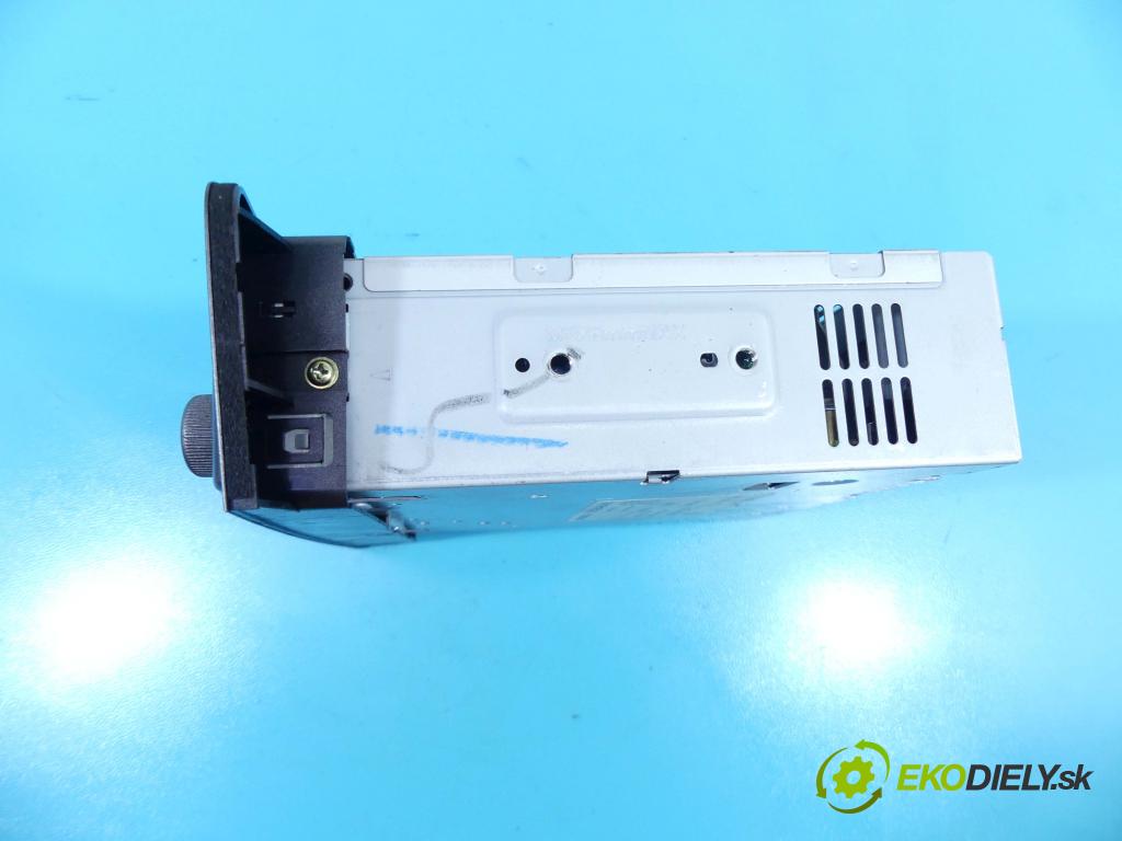 Honda Civic VII 2000-2006 1.6 16v 110 HP manual 81 kW 1590 cm3 5- Radio originál 39101-S6A-G510-M1