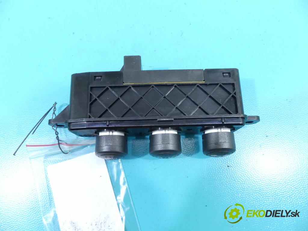 Honda Civic VII 2000-2006 1.6 16v 110 HP manual 81 kW 1590 cm3 5- panel kúrenia