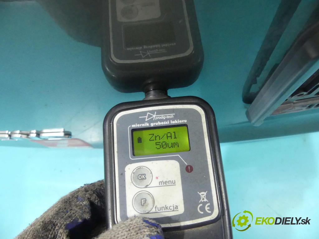 Kia Carens IV 2013-2019 1.7 crdi 141 hp automatic 104 kW 1685 cm3 5- zadní kufrové dveře  (Zadní kapoty)