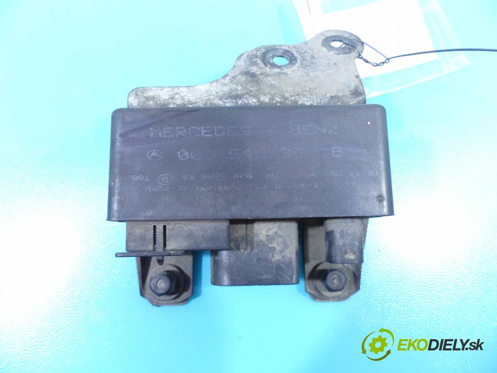 Mercedes CLK II C209 2002-2009 2,2.0 cdi 150 HP automatic 110 kW 2148 cm3 2- Relé:  (Relé)