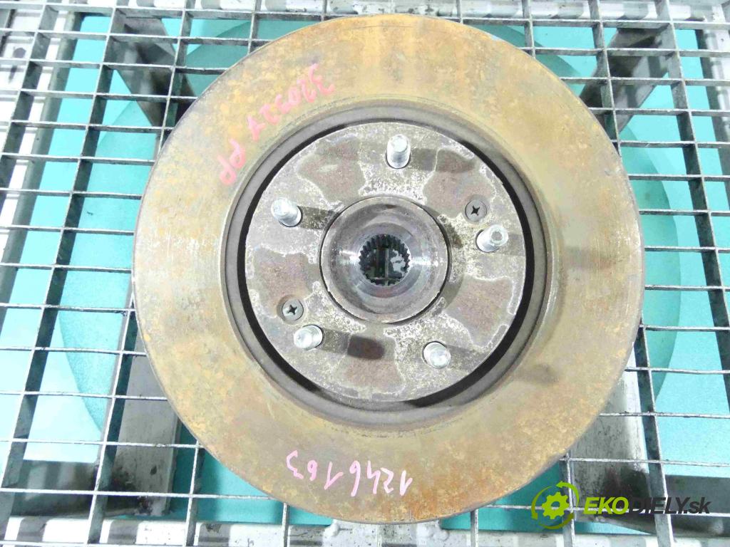 Kia Carens IV 2013-2019 1.7 crdi 141 HP automatic 104 kW 1685 cm3 5- náboj pravé  (Náboje)