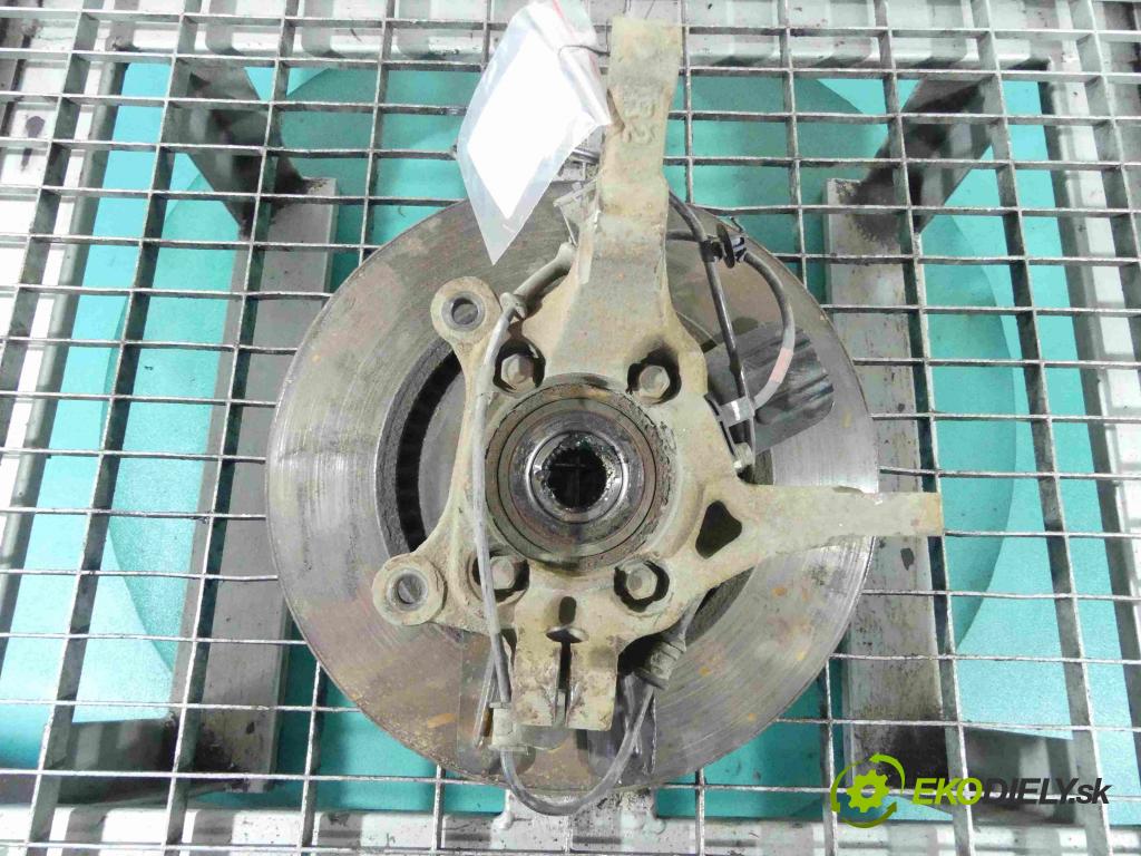 Kia Carens IV 2013-2019 1.7 crdi 141 HP automatic 104 kW 1685 cm3 5- náboj pravé (Náboje)