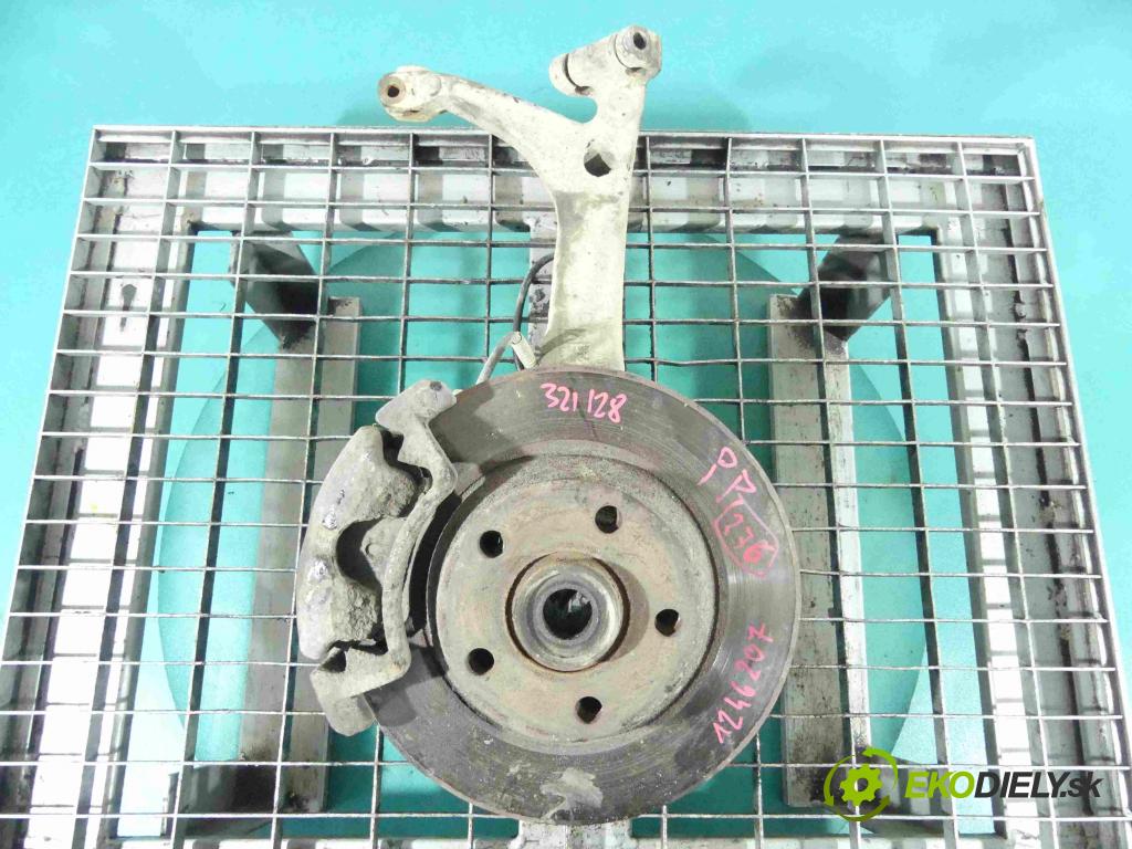 Audi A4 B5 1994-2001 1.9 tdi 90 HP manual 66 kW 1896 cm3 4- náboj pravé  (Náboje)