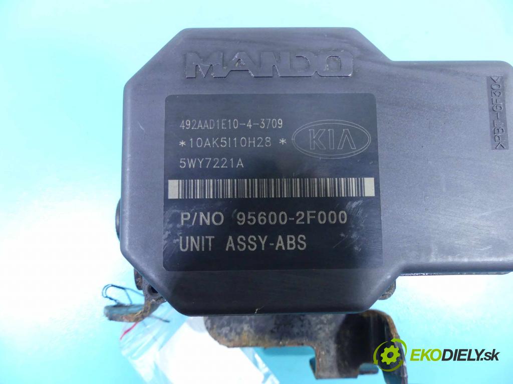 Kia Cerato 2004-2008 1.5 crdi 102 HP manual 75 kW 1493 cm3 5- čerpadlo abs 5WY7221A (Pumpy ABS)