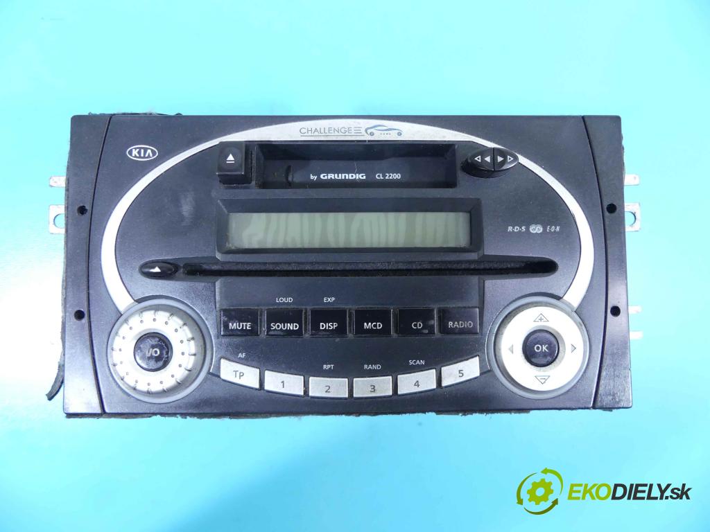 Kia Cerato 2004-2008 1.5 crdi 102 HP manual 75 kW 1493 cm3 5- Radio originál