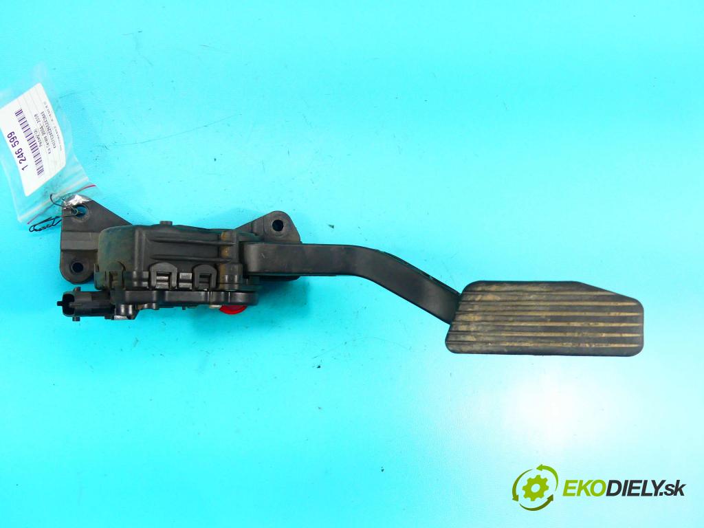 Kia Cerato 2004-2008 1.5 crdi 102 HP manual 75 kW 1493 cm3 5- pedále 32700-2FXXX (Pedále)