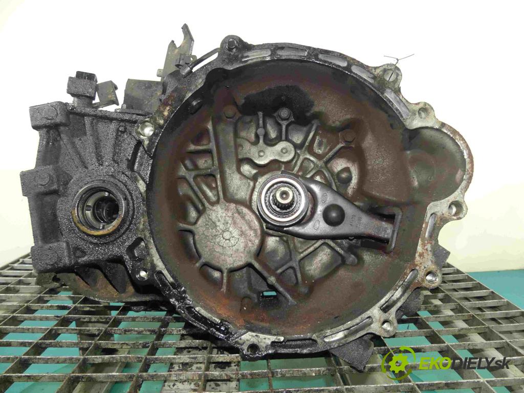 Kia Cerato 2004-2008 1.5 crdi 102 HP manual 75 kW 1493 cm3 5- prevodovka stupeň,rýchlosť manual P51767