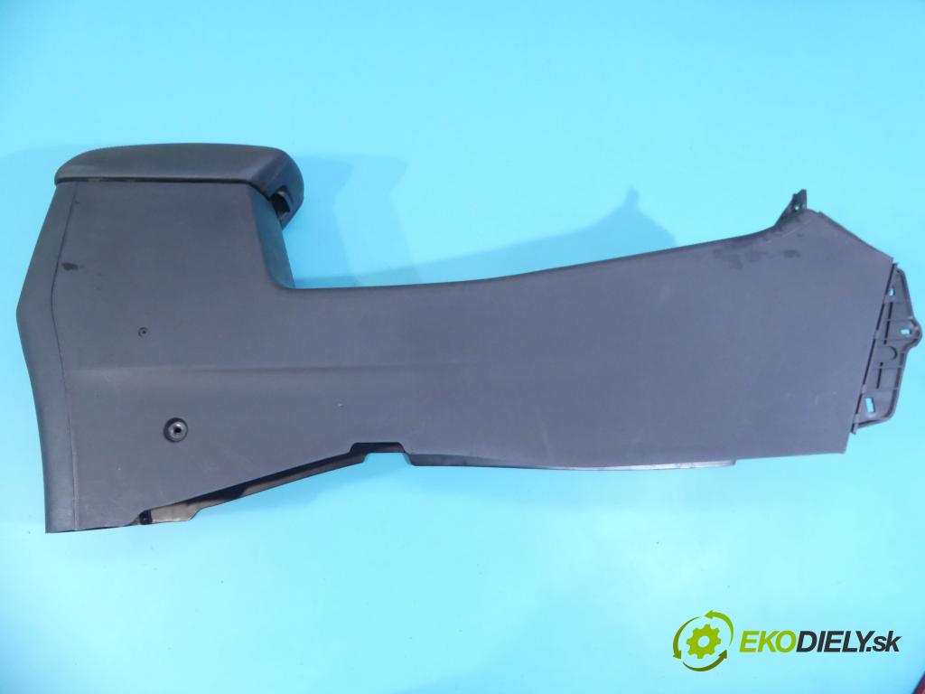 Kia Carens IV 2013-2019 1.7 crdi 141 HP automatic 104 kW 1685 cm3 5- operadlo 84610-A4001 (Lakťové opierky)