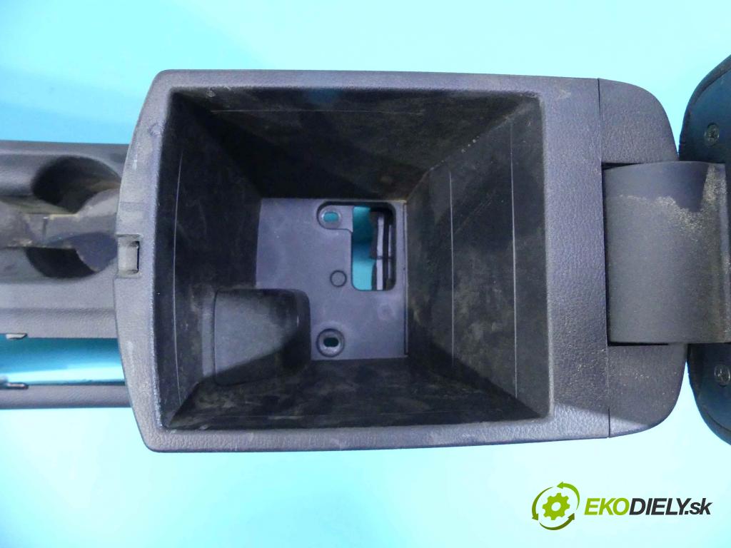 Kia Carens IV 2013-2019 1.7 crdi 141 HP automatic 104 kW 1685 cm3 5- operadlo 84610-A4001 (Lakťové opierky)