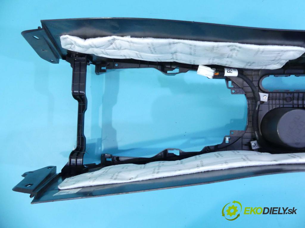 Kia Carens IV 2013-2019 1.7 crdi 141 HP automatic 104 kW 1685 cm3 5- operadlo 84610-A4001 (Lakťové opierky)