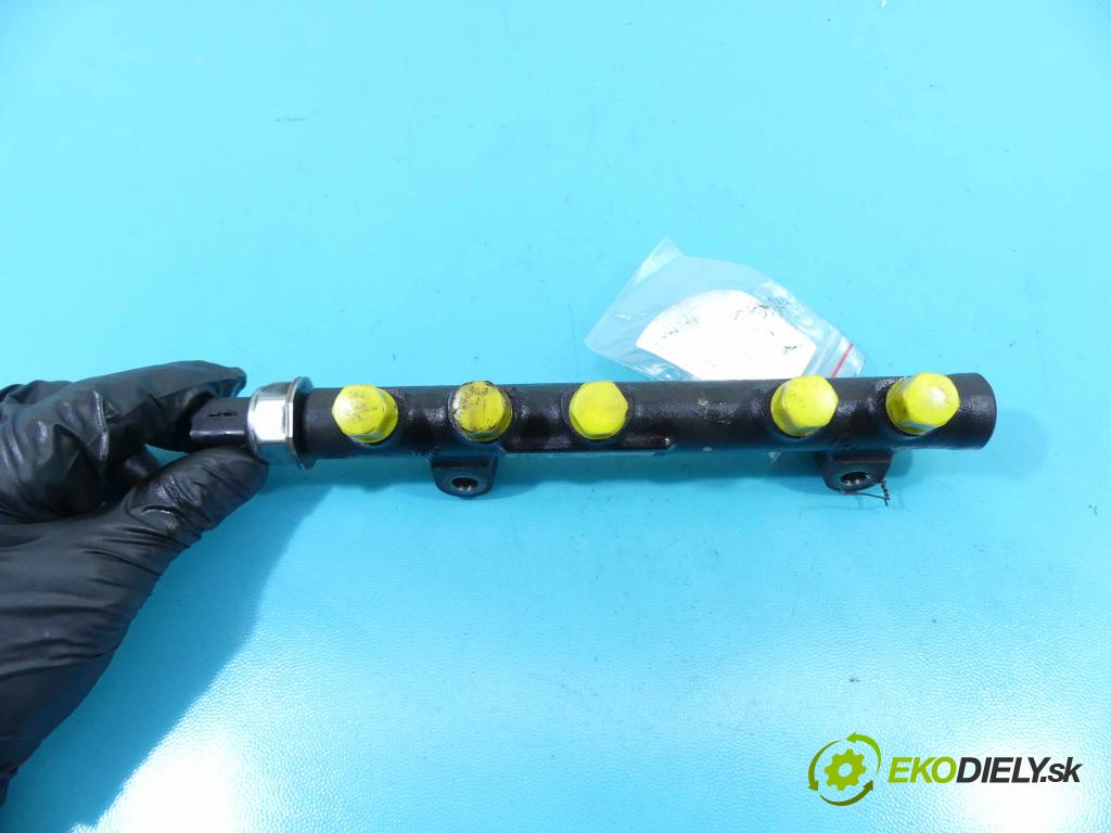 Peugeot Partner II 2008-2018 1.6 hdi 92 HP manual 68 kW 1560 cm3 5- lišta vstrekovacia 9685297580 (Vstrekovacie lišty)