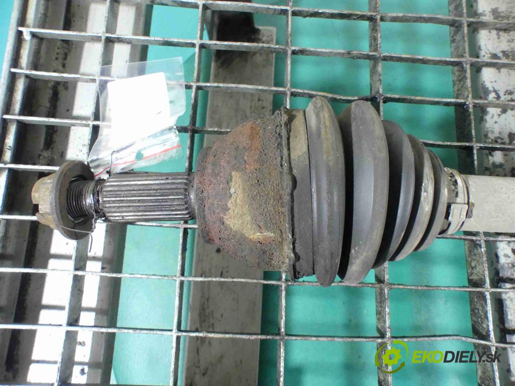 Ford Focus Mk1 1998-2004 1.6 16v 101 HP manual 74 kW 1596 cm3 5- poloos ľavé  (Poloosy)