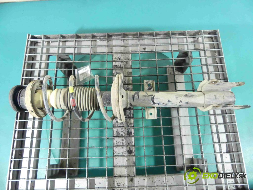 Alfa romeo 147 1.9 jtd 120 HP manual 88 kW 1910 cm3 5- tlmič zadné pravý (Zadné pravé)