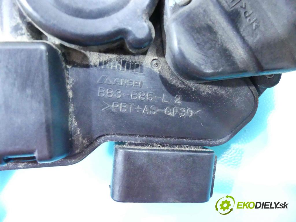 Mazda 5  2005-2010 2.0d 143 hp manual 105 kW 1998 cm3 5- zámek přední levý B83-B85-L