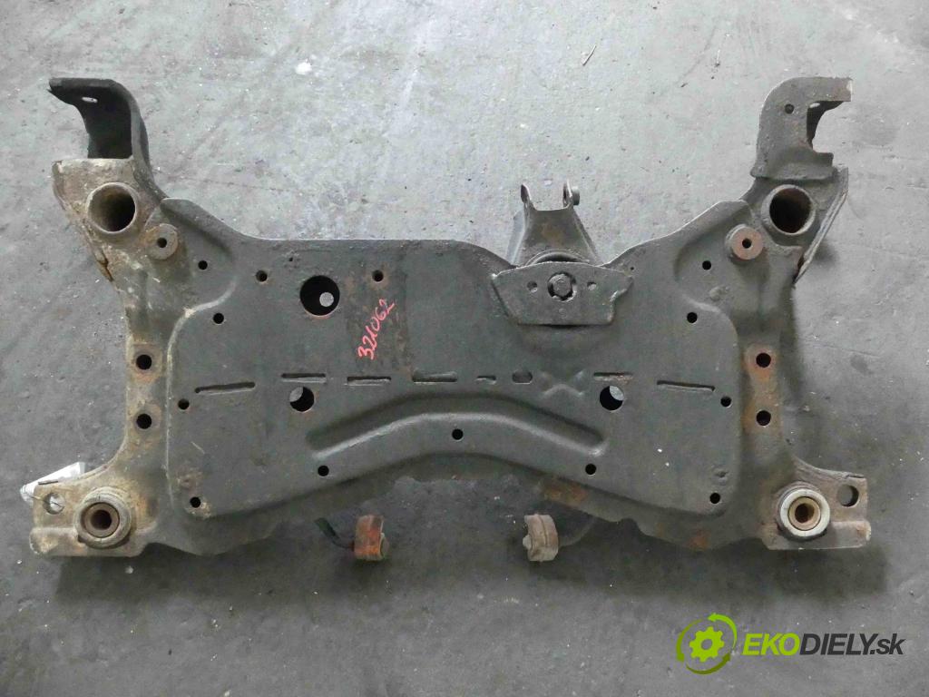 Mazda 5  2005-2010 2.0d 143 hp manual 105 kW 1998 cm3 5- výztuha motoru