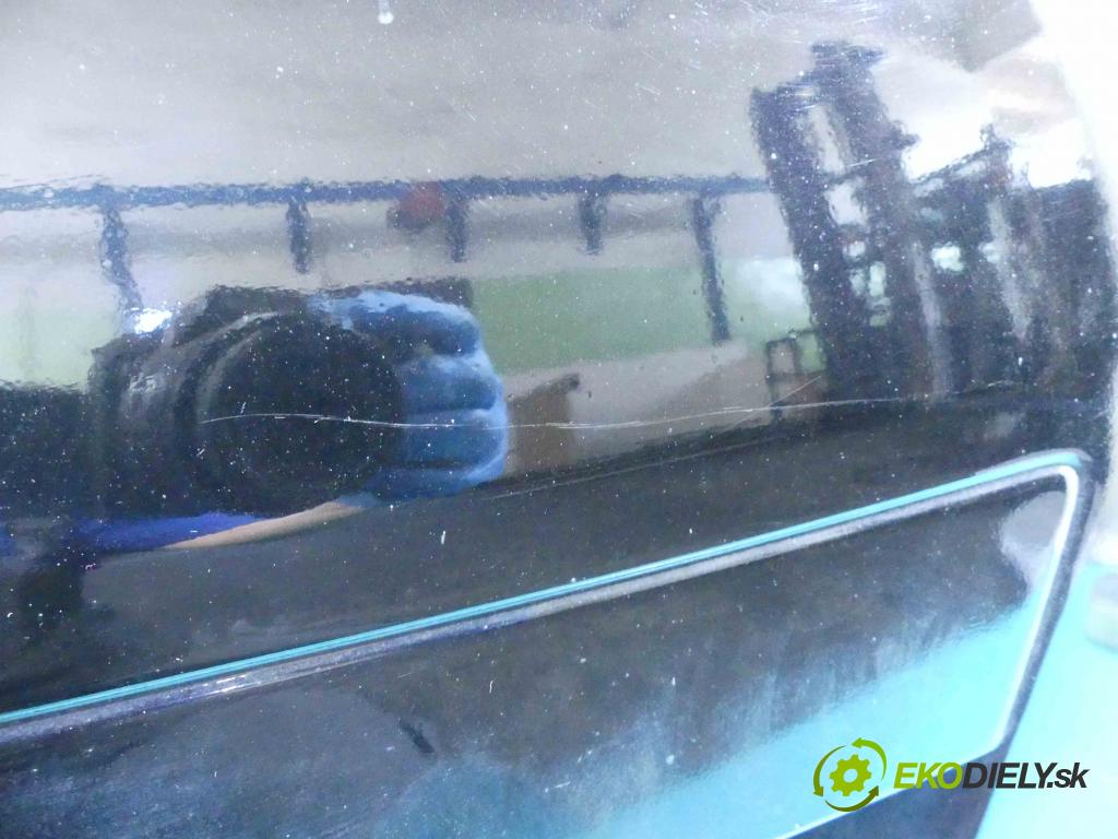 Mazda 5  2005-2010 2.0d 143 hp manual 105 kW 1998 cm3 5- zadní kufrové dveře  (Zadní kapoty)