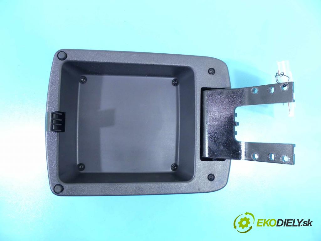 Volvo C30 2.0d 136 HP manual 100 kW 1998 cm3 3- operadlo  (Lakťové opierky)