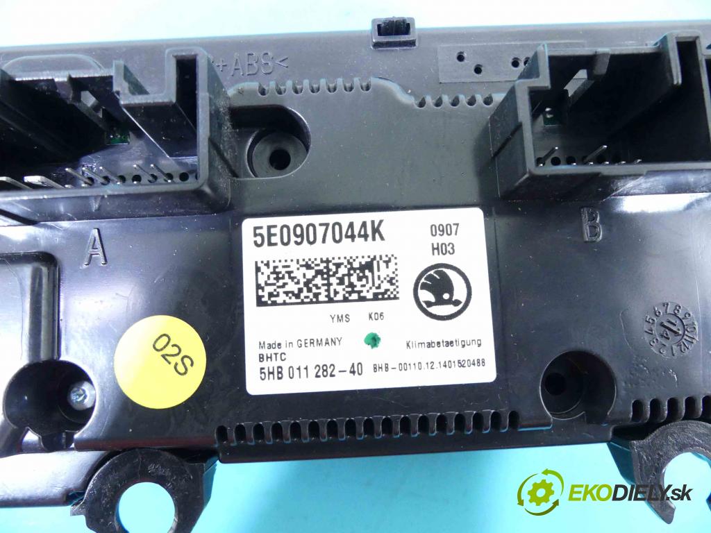 Skoda Octavia III 2013- 1.6 tdi 105 HP manual 77 kW 1598 cm3 5- panel kúrenia 5E0907044K