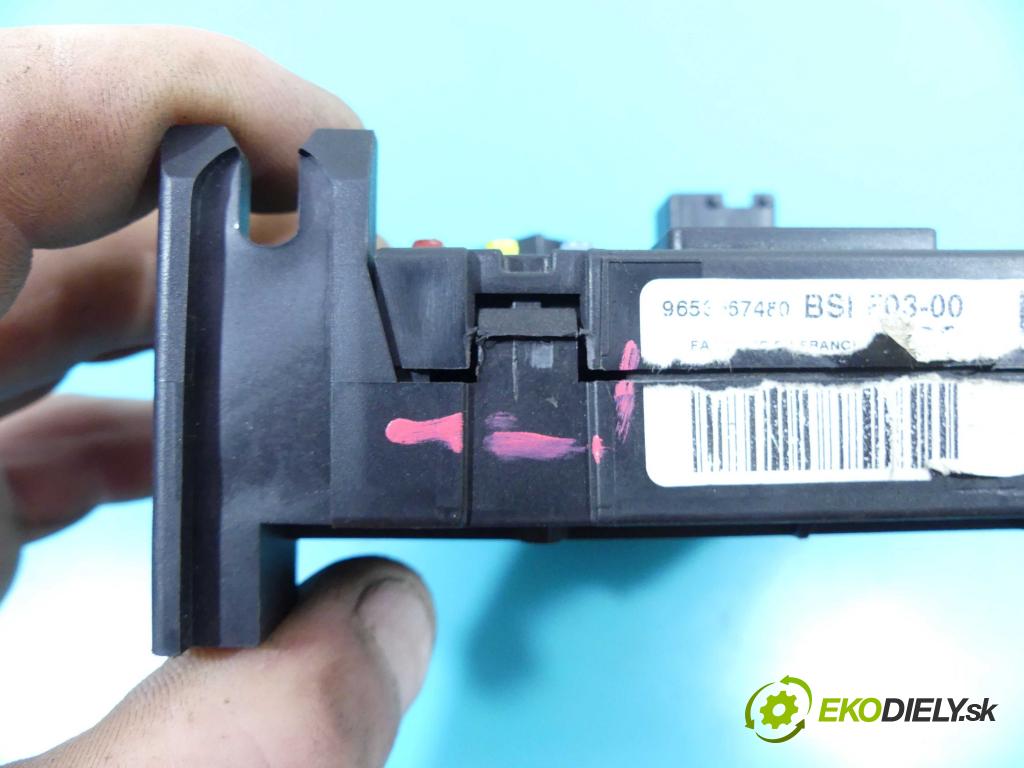Citroen C2 1.1 60 HP manual 44 kW 1124 cm3 3- modul riadiaca jednotka 9653667480 (Ostatné)