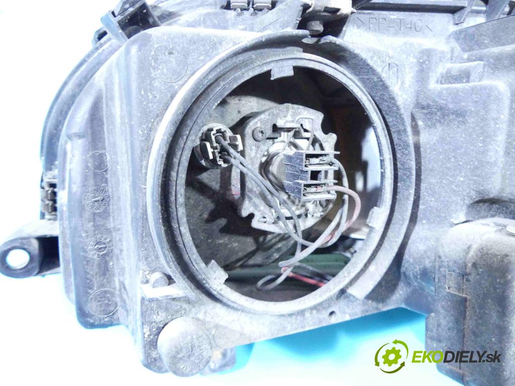 Volvo S80 I 1998-2006 2.4 20v 170 HP automatic 125 kW 2435 cm3 4- Reflektor: pravý 8662856 (Pravé)