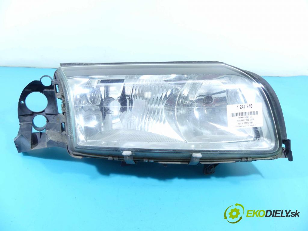 Volvo S80 I 1998-2006 2.4 20v 170 HP automatic 125 kW 2435 cm3 4- Reflektor: pravý 8662856 (Pravé)