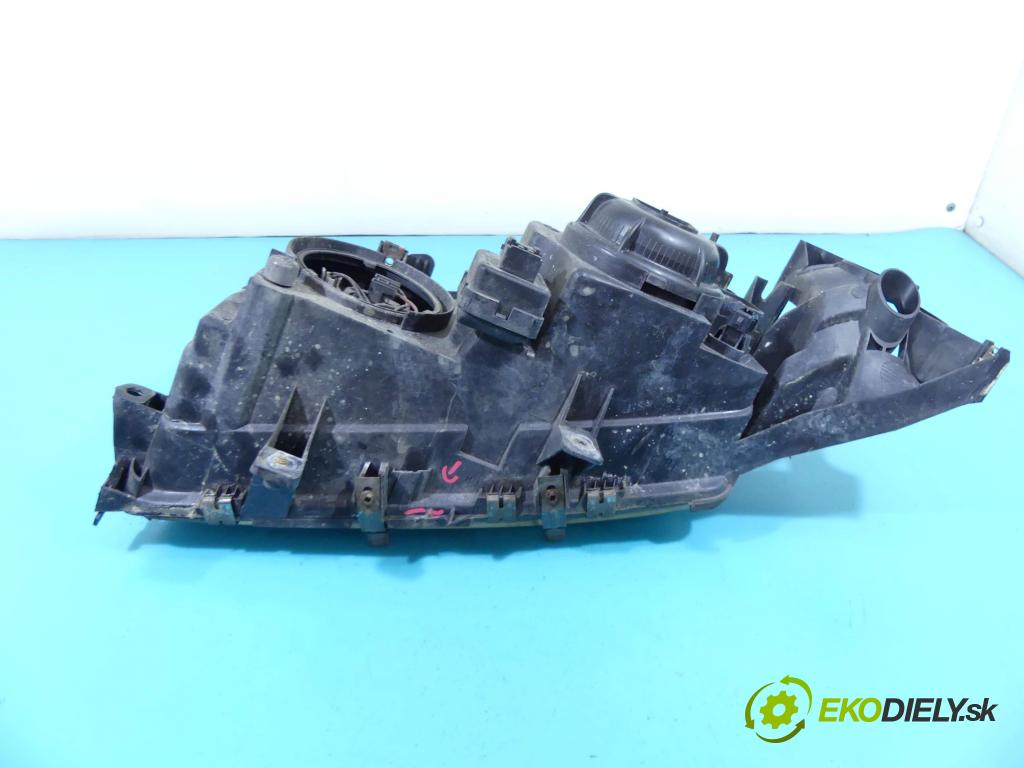 Volvo S80 I 1998-2006 2.4 20v 170 HP automatic 125 kW 2435 cm3 4- Reflektor: pravý 8662856 (Pravé)