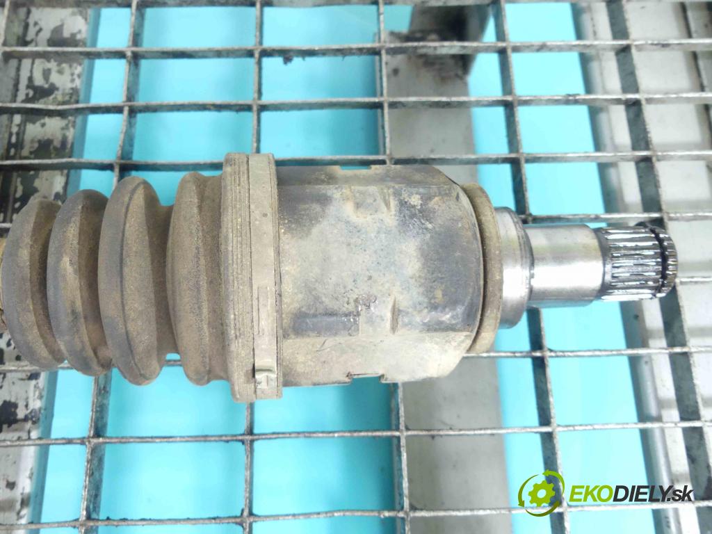 Toyota Corolla E12 2001-2009 2.0 D4D 90 HP manual 66 kW 1995 cm3 5- poloos ľavé  (Poloosy)