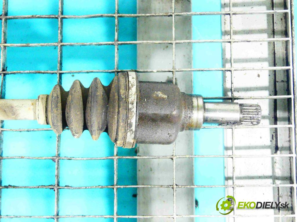 Citroen C2 1.4 hdi 68 HP manual 50 kW 1398 cm3 3- poloos ľavé  (Poloosy)