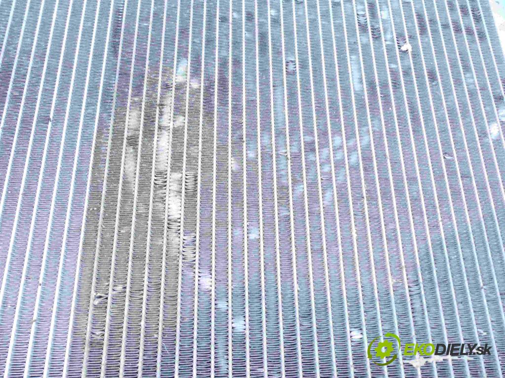 Toyota Corolla E11 1997-2002 1,4.0 16v 86 HP manual 63 kW 1332 cm3 3- chladič 422171-5481 (Chladiče)