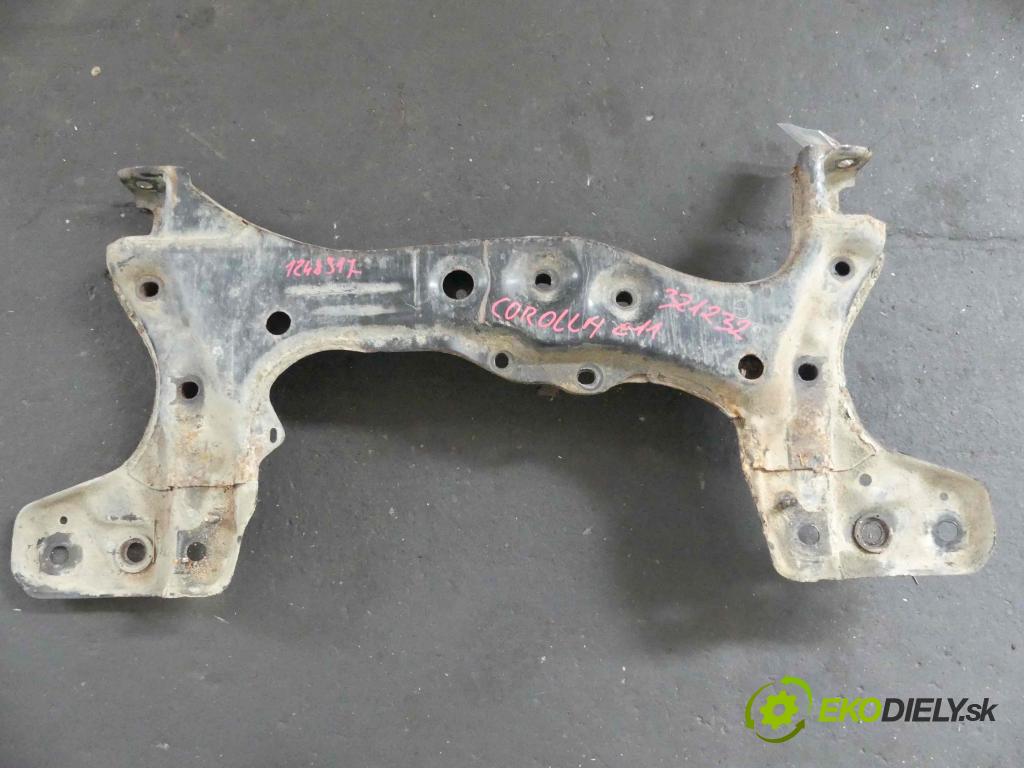 Toyota Corolla E11 1997-2002 1,4.0 16v 86 hp manual 63 kW 1332 cm3 3- výztuha motoru