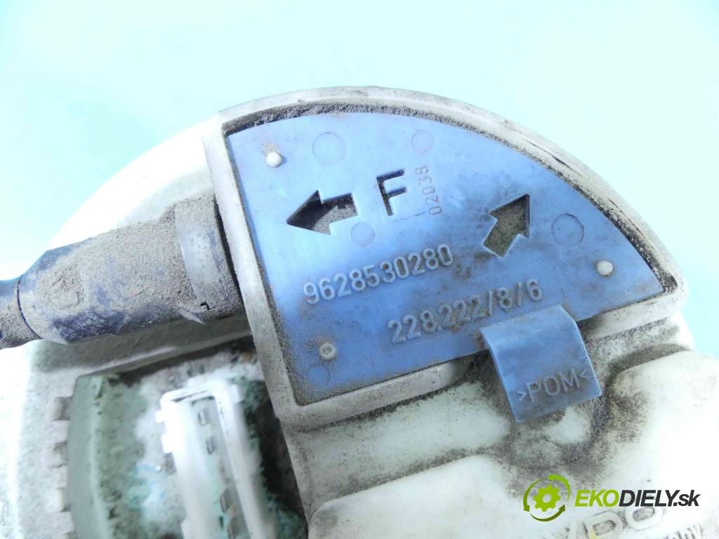 Citroen Xantia 1.8 8v 90 hp manual 66 kW 1761 cm3 5- čerpadlo paliva 9628530280