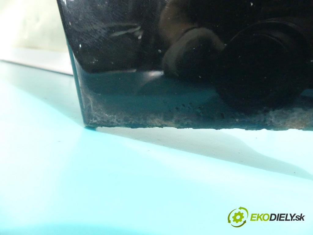 Peugeot 607 2.2 hdi 133 hp automatic 98 kW 2179 cm3 4- blatnik přední levý