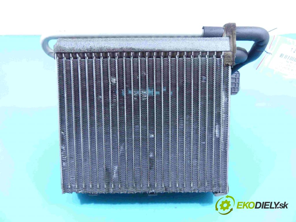 Ford Focus Mk3 2010-2018 1.6 16v 105 HP manual 77 kW 1596 cm3 5- radiator AV6N-19849-AB (Radiátory kúrenia)