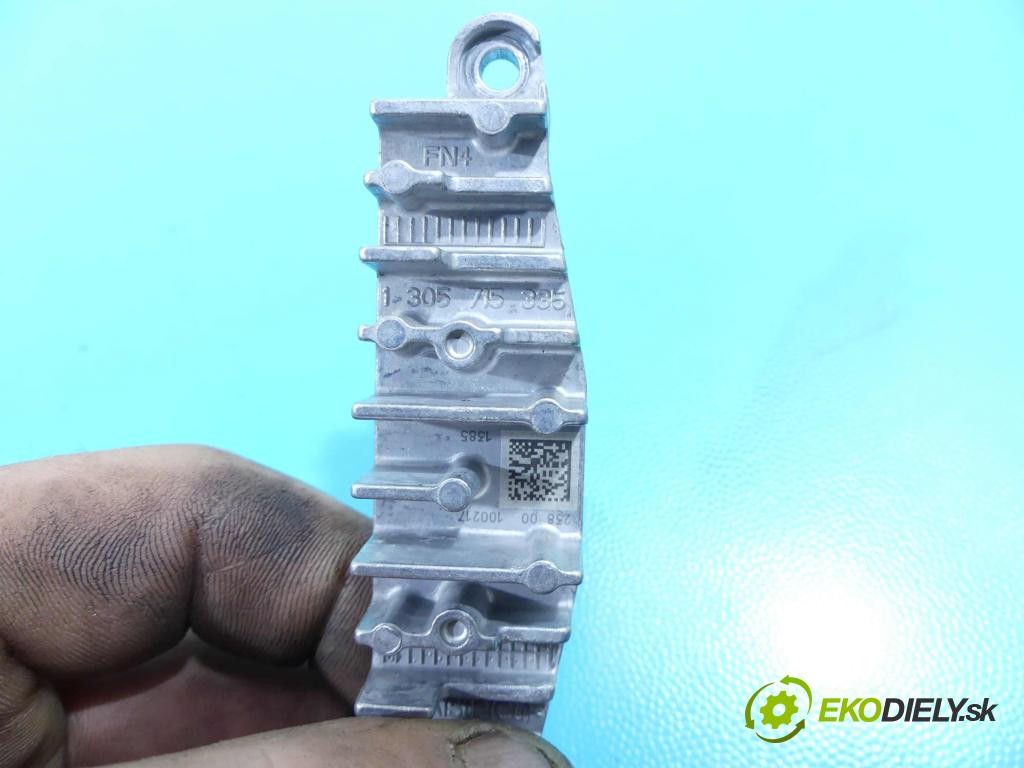 Bmw X3 F25 2010-2017 3.0 306KM automatic 225 kW 2979 cm3 5- Reflektor: pravý 1305715335 (Pravé)