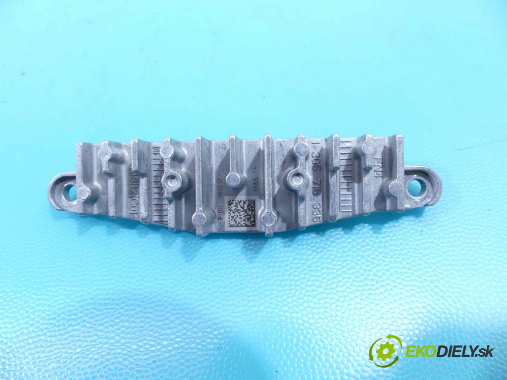 Bmw X3 F25 2010-2017 3.0 306KM automatic 225 kW 2979 cm3 5- Reflektor: pravý 1305715335 (Pravé)