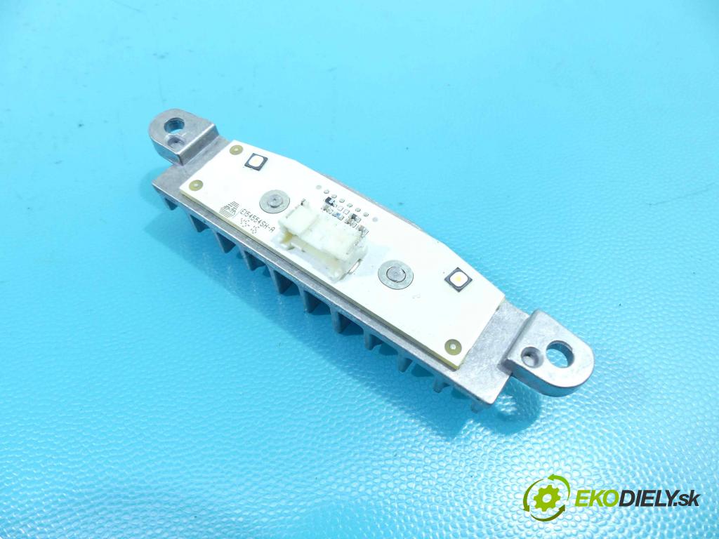 Bmw X3 F25 2010-2017 3.0 306KM automatic 225 kW 2979 cm3 5- Reflektor: pravý 1305715335 (Pravé)