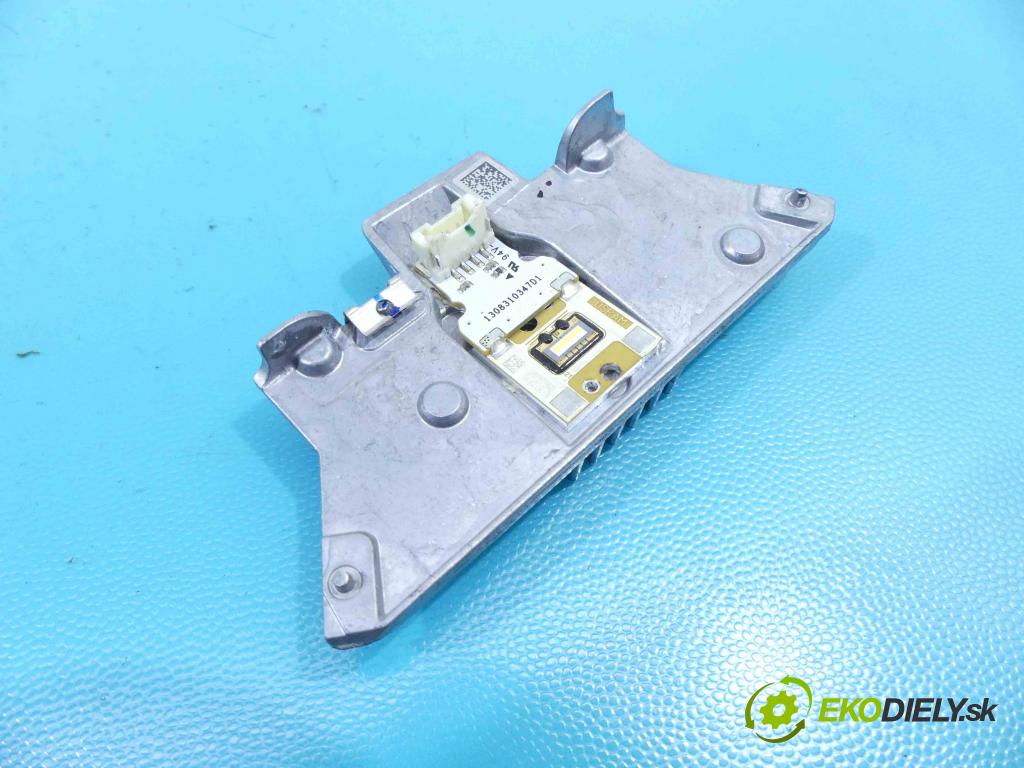 Bmw X3 F25 2010-2017 3.0 306KM automatic 225 kW 2979 cm3 5- Reflektor: pravý 1305715255 (Pravé)