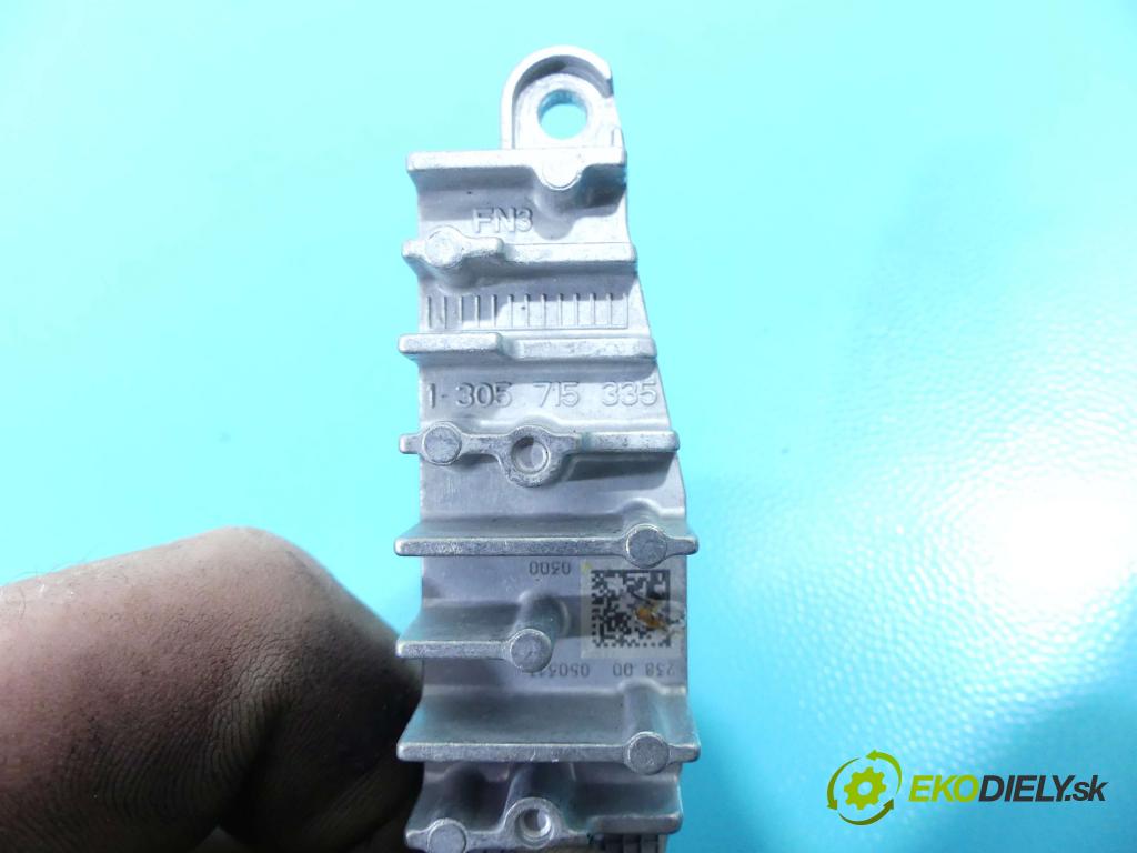 Bmw X3 F25 2010-2017 3.0 306KM automatic 225 kW 2979 cm3 5- Reflektor: pravý 1305715335 (Pravé)