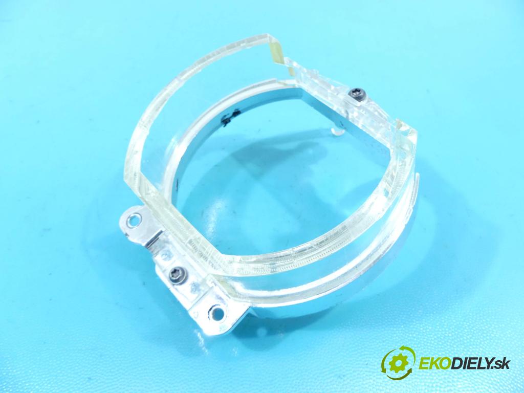 Bmw X3 F25 2010-2017 3.0 306KM automatic 225 kW 2979 cm3 5- Reflektor: pravý 6002TM0218 (Pravé)