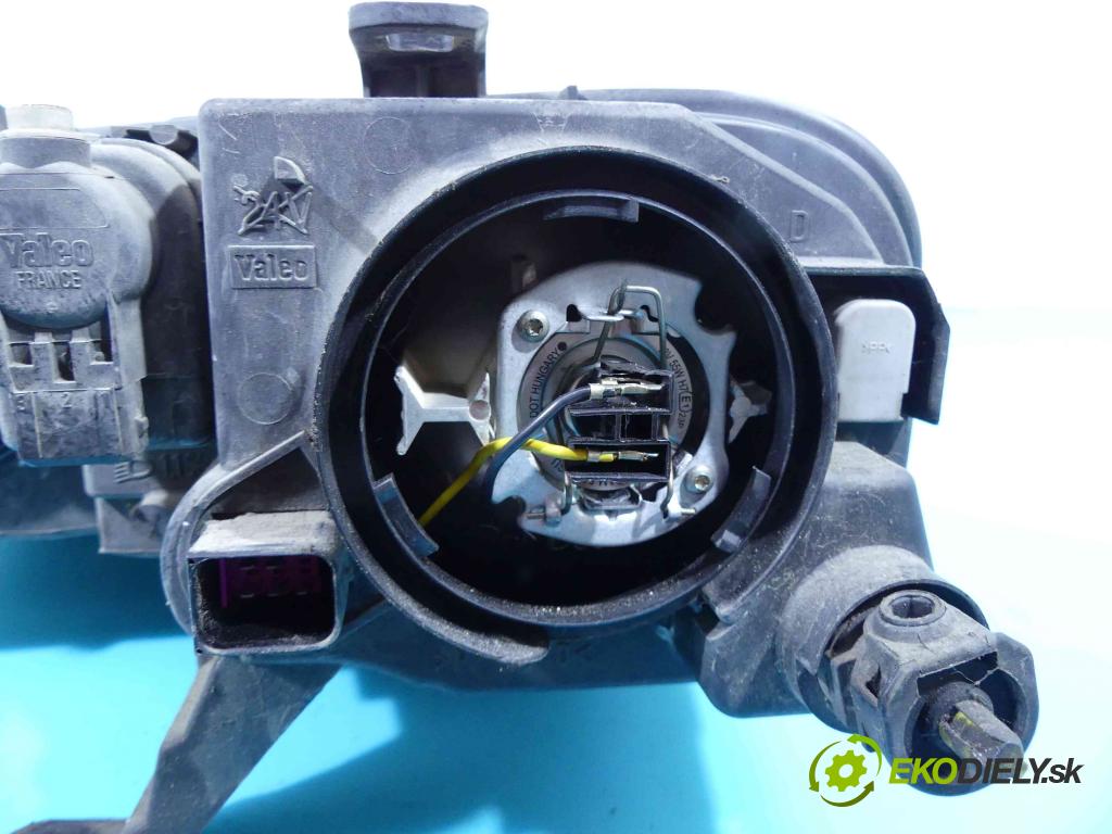 Rover 25 1.1 16v 75 HP manual 55 kW 1119 cm3 5- Reflektor: pravý  (Pravé)