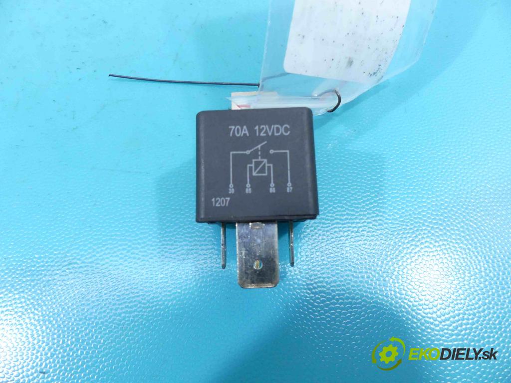 Nissan Atleon II 2000-2013 3.0 dci 150 HP manual 110 kW 2953 cm3 2- Relé:  (Relé)