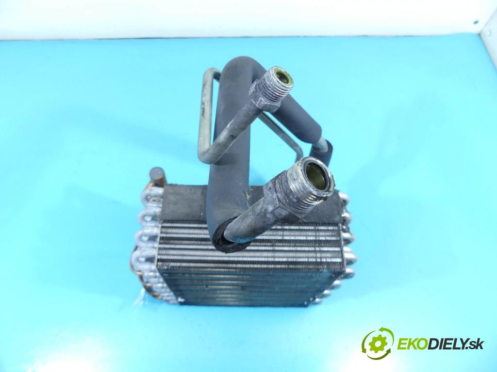 Nissan Atleon II 2000-2013 3.0 dci 150 HP manual 110 kW 2953 cm3 2- radiator P2327001 (Radiátory kúrenia)