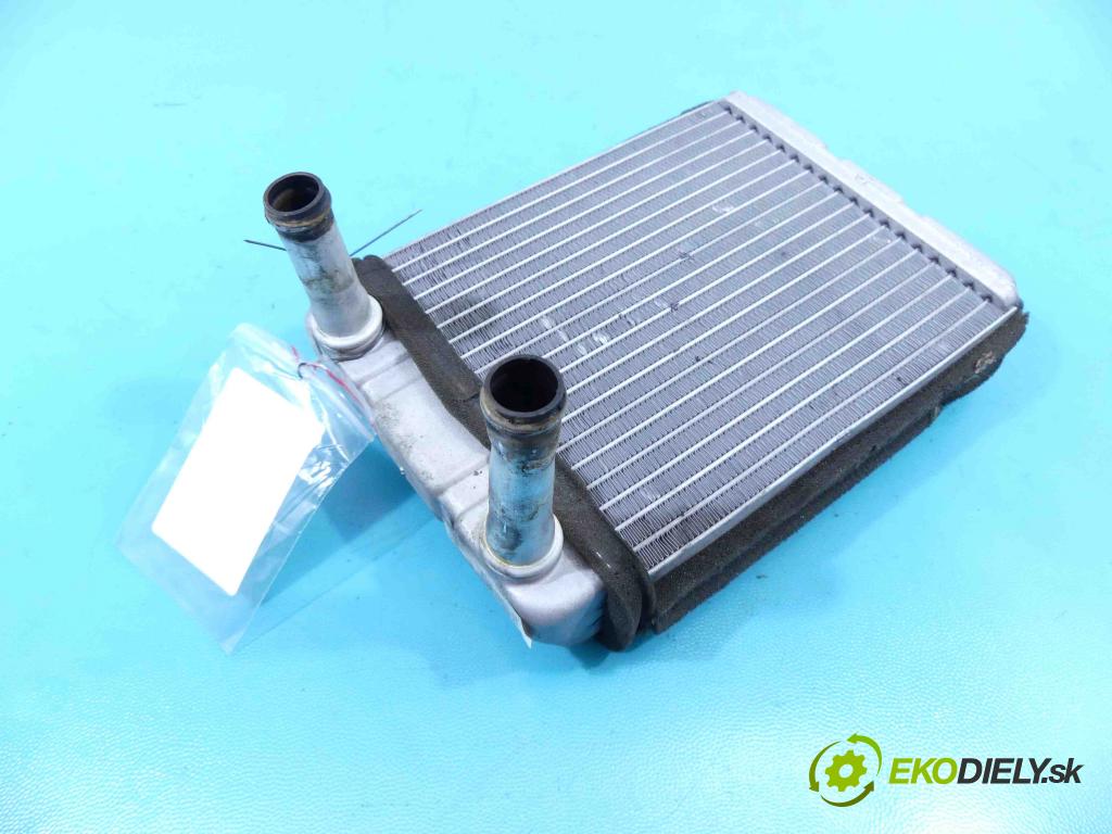 Nissan Atleon II 2000-2013 3.0 dci 150 HP manual 110 kW 2953 cm3 2- radiator L8439001 (Radiátory kúrenia)