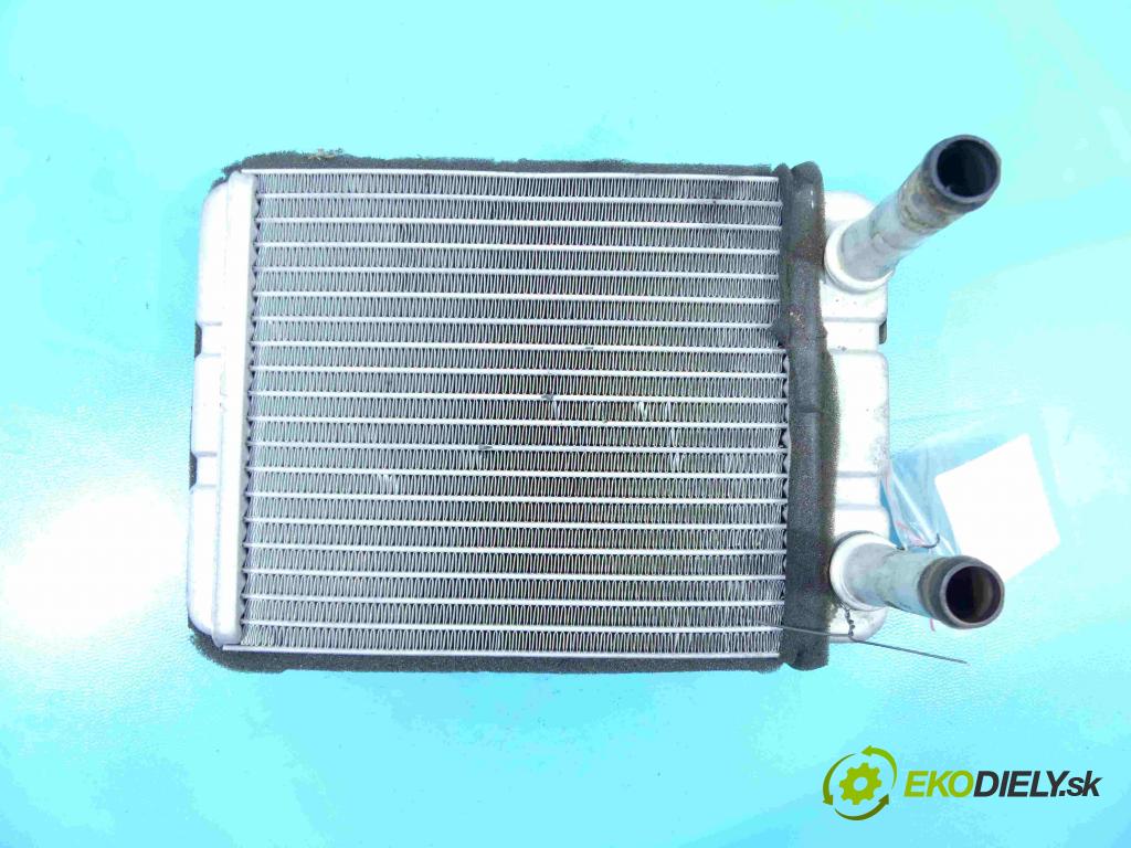 Nissan Atleon II 2000-2013 3.0 dci 150 HP manual 110 kW 2953 cm3 2- radiator L8439001 (Radiátory kúrenia)